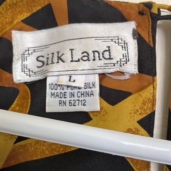 100% Pure Silk Geometric Pattern Black Top Size Large - Picture 4 of 6